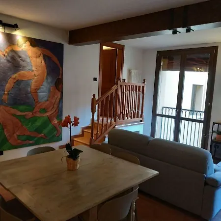 Ll Due Torri Apartment *