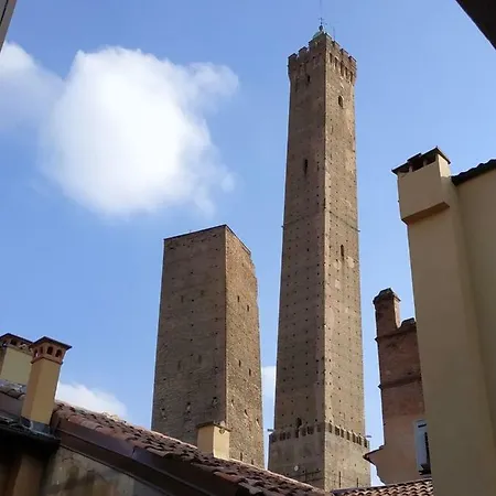 Apartment Ll Due Torri Bologna
